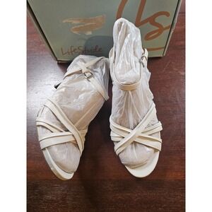 Lifestride Soft System Maebree Sandals w/Heels in Bone Color NIB Size‎ US 8
